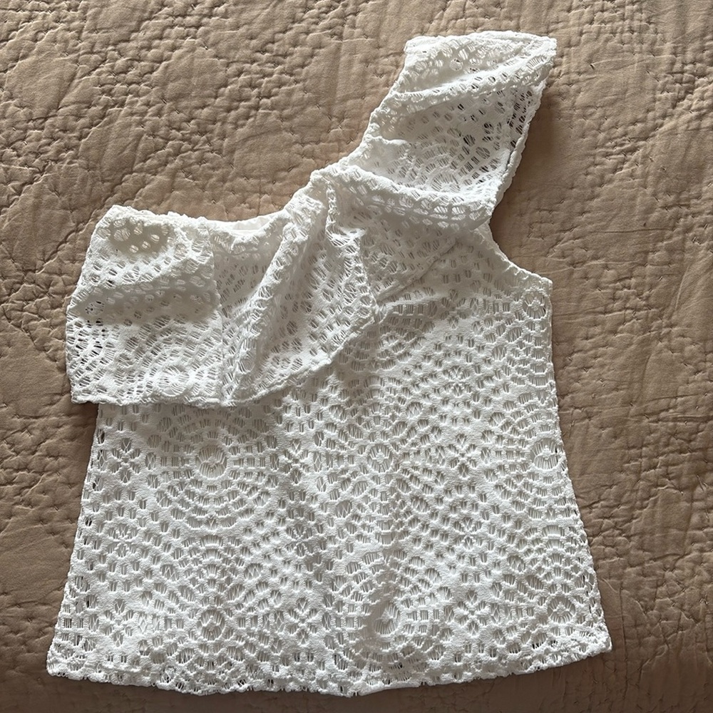 Lilly Pulitzer off the shoulder top